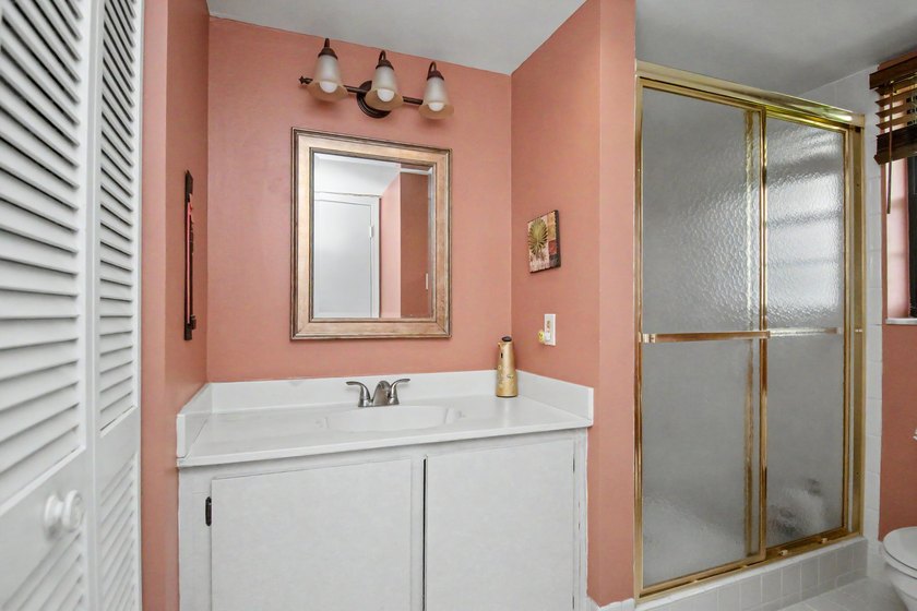 GORGEOUS 2/2 CONDO IN BOCA RATON, RARELY AVAILABLE 4TH FLOOR - photo 24