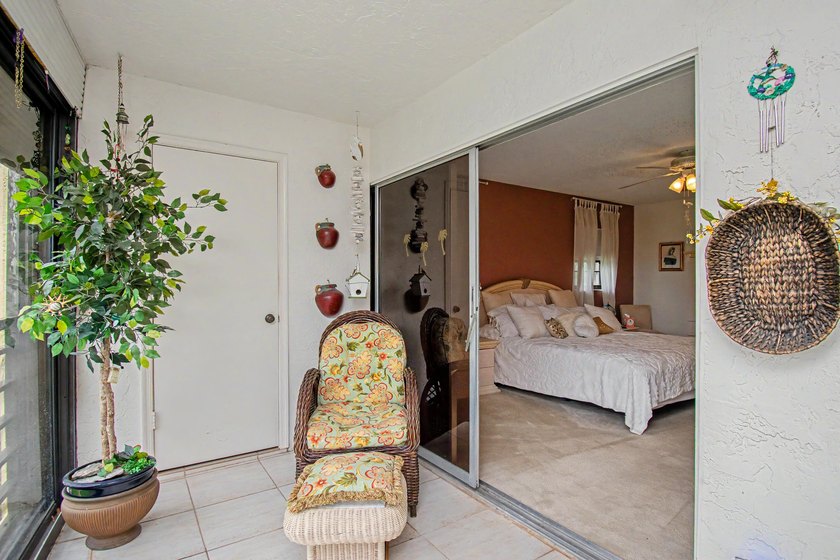 GORGEOUS 2/2 CONDO IN BOCA RATON, RARELY AVAILABLE 4TH FLOOR - photo 28