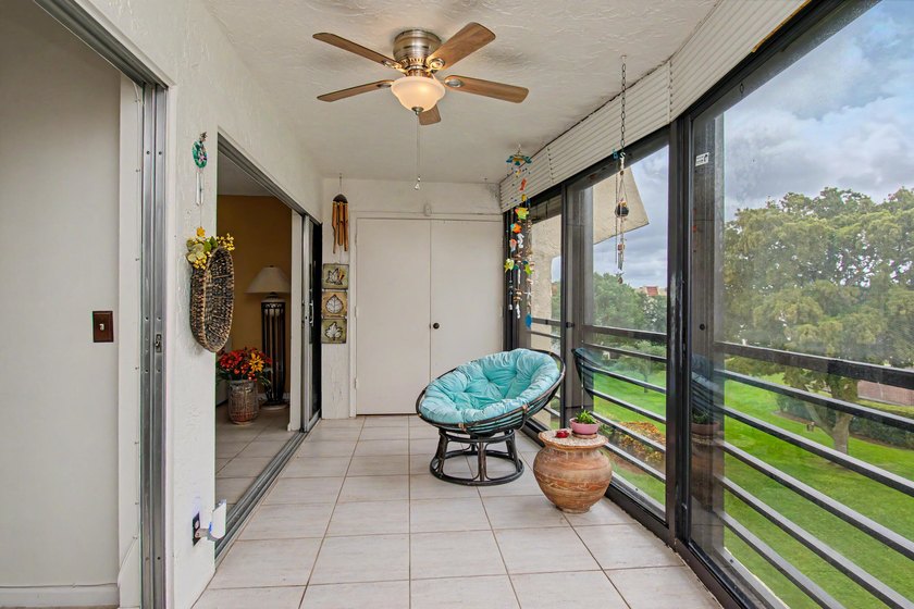 GORGEOUS 2/2 CONDO IN BOCA RATON, RARELY AVAILABLE 4TH FLOOR - photo 29