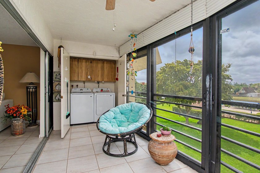 GORGEOUS 2/2 CONDO IN BOCA RATON, RARELY AVAILABLE 4TH FLOOR - photo 30