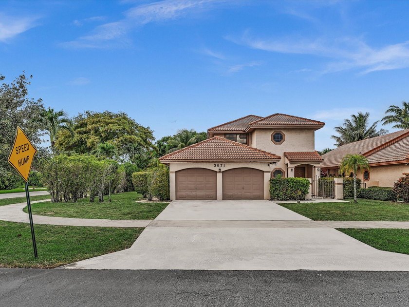 Welcome to this well-appointed three-bedroom - photo 3