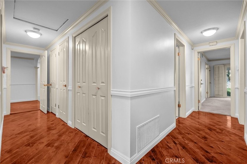 HURRY, DON'T MISS THIS EXCEPTIONAL VALUE! This spacious - photo 21