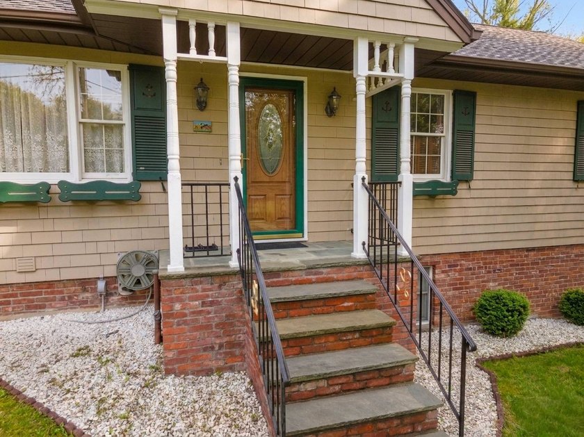 Not every listing pulls double duty-but this one does it - photo 6