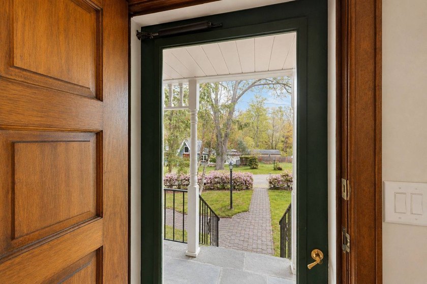 Not every listing pulls double duty-but this one does it - photo 7