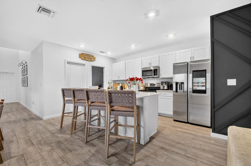 Built in 2024 this pristine Mediterranean-style floor plan - photo 27