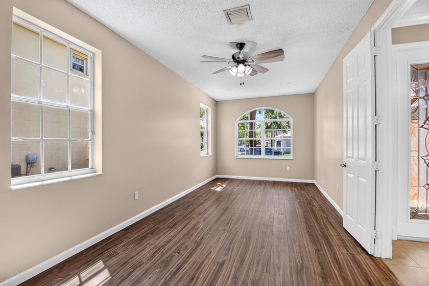 2520 Glendale Place - photo 9