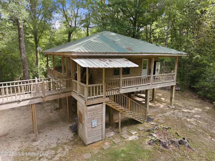 Escape to your own private retreat on beautiful Tallahala Creek - photo 9