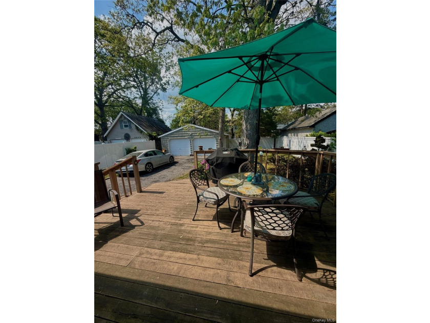 Don't miss this well-maintained ranch offers 3 bedrooms, 2 full - photo 13