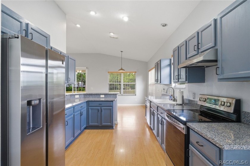 Check out this exceptional deal! This adorable home has 2 - photo 14