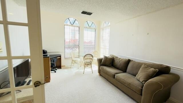 This is a spacious 2 story home on the lake in Villa D Este, a - photo 37