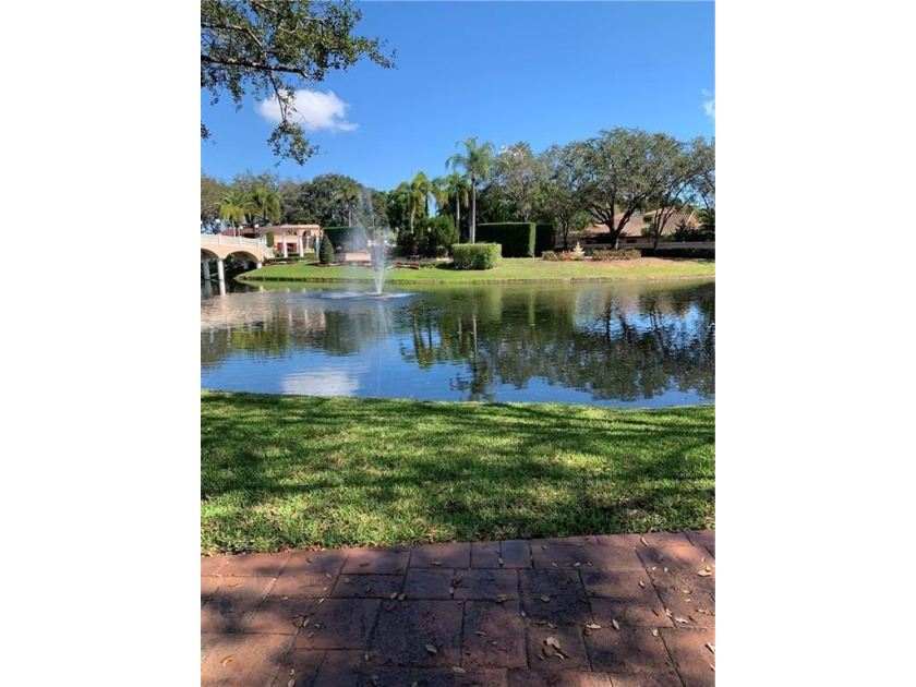 This is a spacious 2 story home on the lake in Villa D Este, a - photo 41