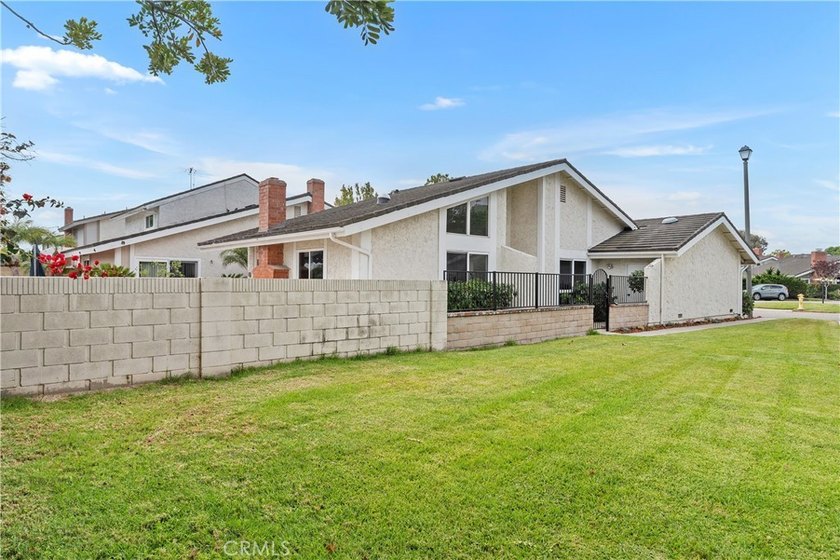 It's here! Finally, 2 bed,1 bath single story PATIO HOME located - photo 2