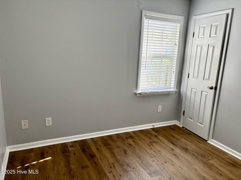 3 bedroom, 2 bath home with all appliances and fenced in yard - photo 12