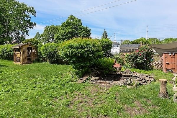 Vintage Colonial set on property that is 223feet deep!!! There - photo 32