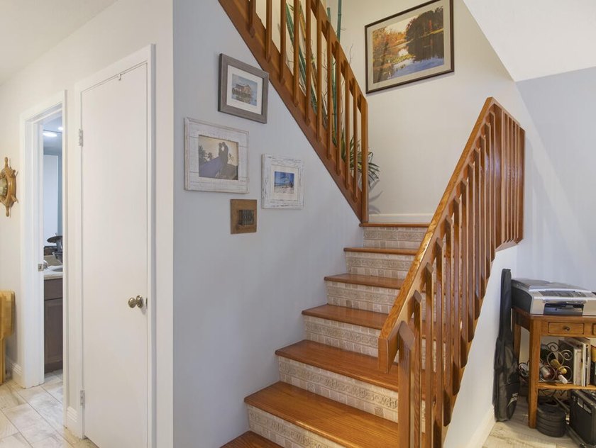 Looking for an amazing Townhouse? A must see! This townhome - photo 13