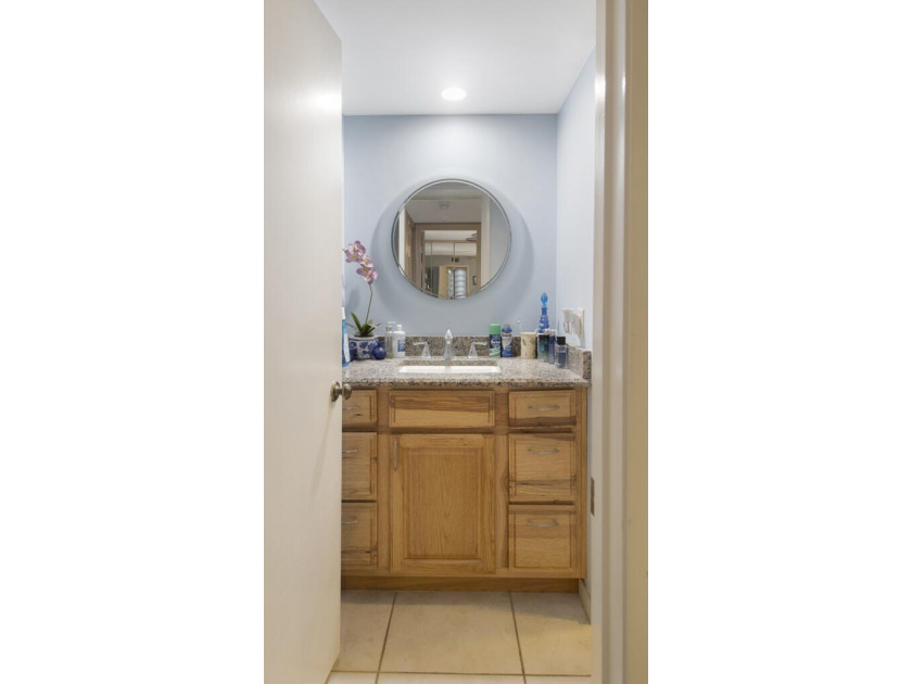 Looking for an amazing Townhouse? A must see! This townhome - photo 15