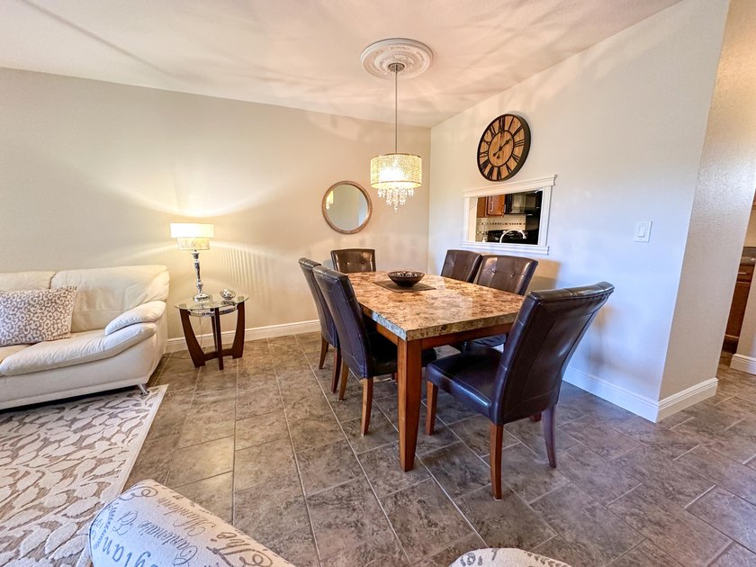 Charming 2-bedroom / 2-bath condo located in one of the - photo 5