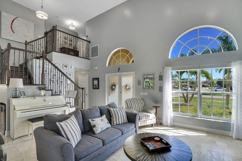 Welcome to your forever home! Very well-maintained, two story - photo 10