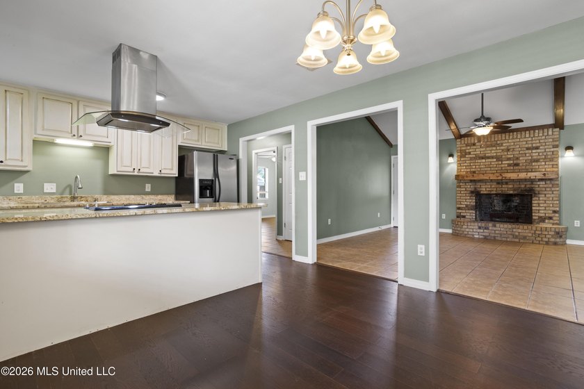 Welcome home to this beautifully updated 4-bedroom, 2-bath - photo 17