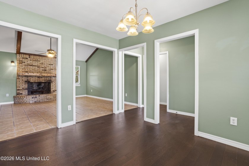 Welcome home to this beautifully updated 4-bedroom, 2-bath - photo 19