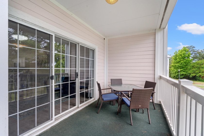 Welcome to this beautifully maintained 2-bedroom, 2-bathroom - photo 21