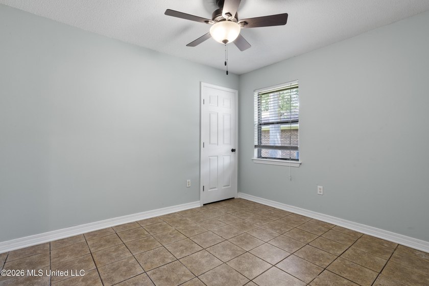 Welcome home to this beautifully updated 4-bedroom, 2-bath - photo 24
