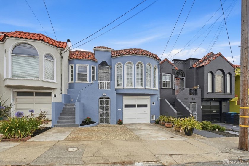 This is an excellent opportunity to live in a charming home - photo 3