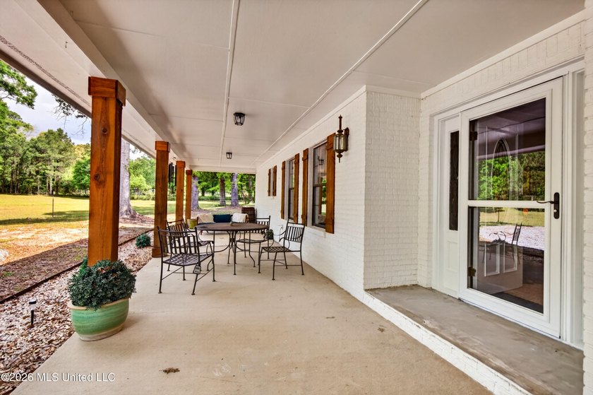 PRICED UNDER APPRAISAL VALUE - DON'T MISS THIS INCREDIBLE - photo 8