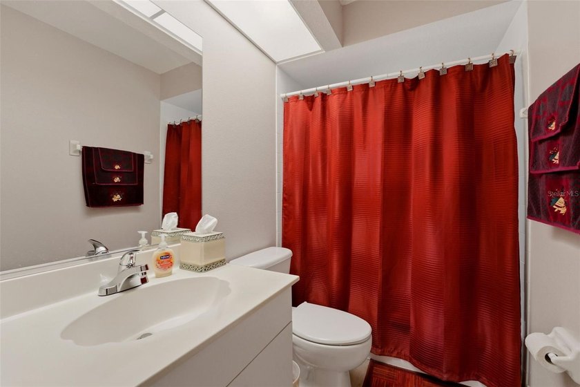 Low-maintenance living with water views... without sacrificing - photo 22