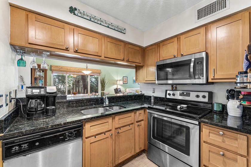 Welcome to one of Sterling Village's most coveted residences - photo 4