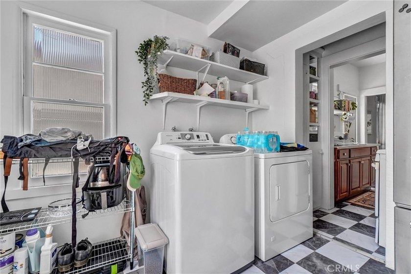 Welcome to this charming turn-of-the-century Craftsman Bungalow - photo 14