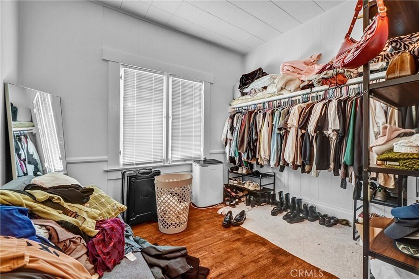 Welcome to this charming turn-of-the-century Craftsman Bungalow - photo 17