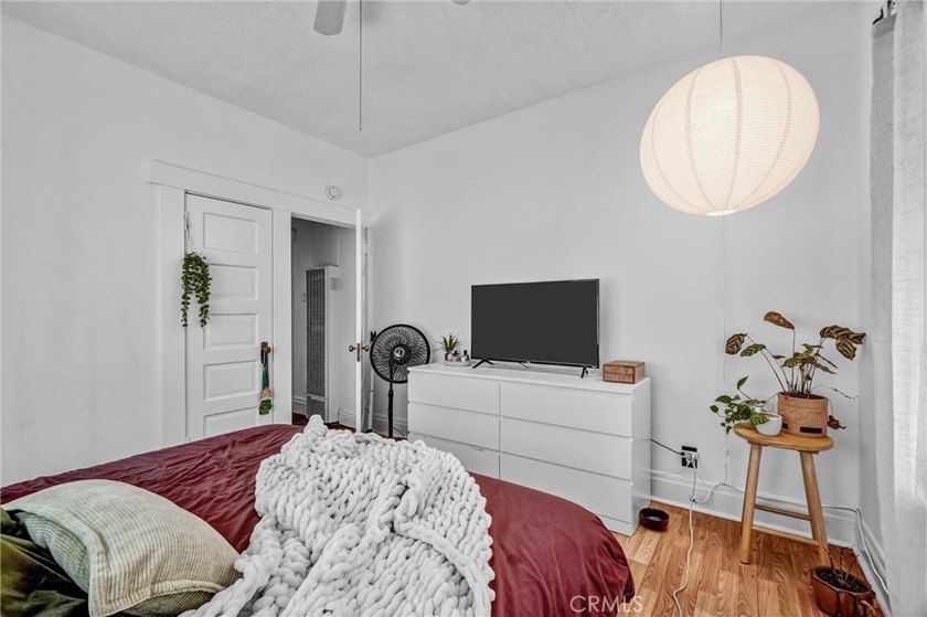 Welcome to this charming turn-of-the-century Craftsman Bungalow - photo 21