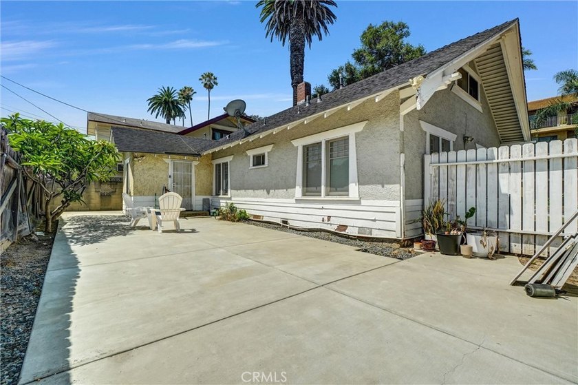 Welcome to this charming turn-of-the-century Craftsman Bungalow - photo 29