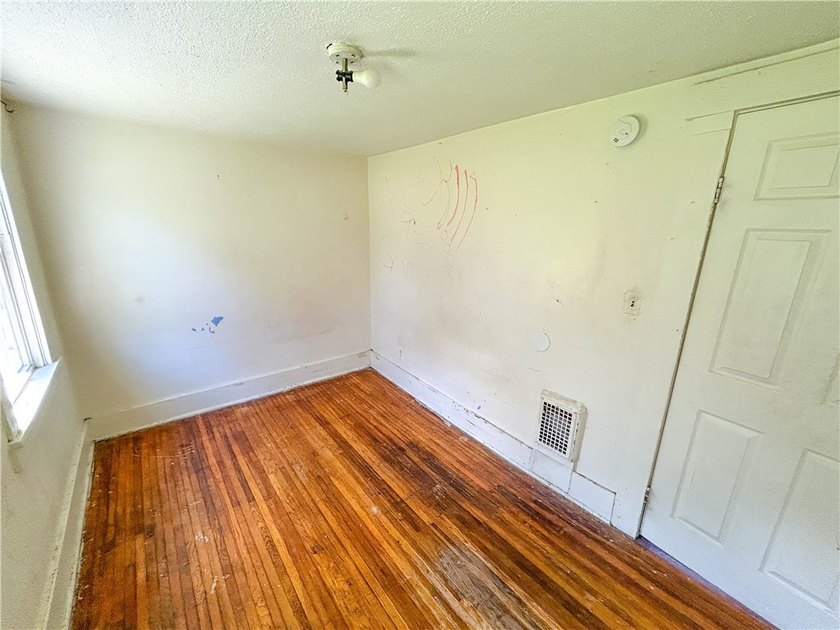 Don't miss this opportunity in a location with a ton of upside - photo 11