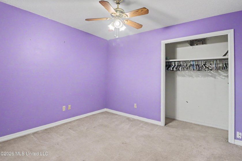 PRIME LOCATION, ENDLESS POTENTIAL! Welcome to this 2-bedroom - photo 12