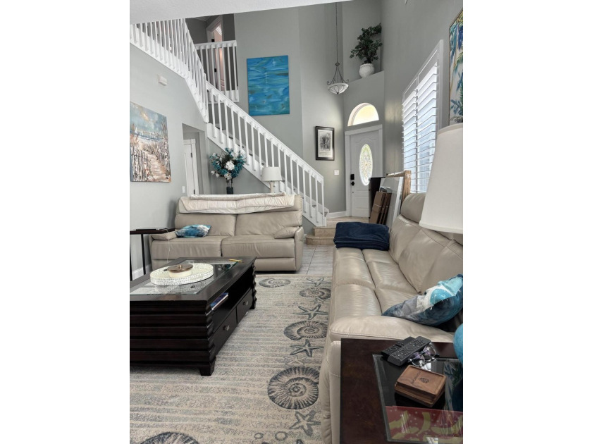 Welcome to your very own piece of paradise. As you enter, you - photo 4