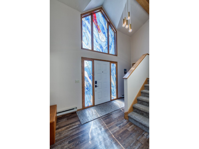 Enjoy Door County living in this wonderful 2-story unit - photo 4