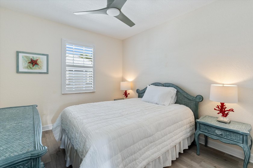 Desirable DOWNTOWN location, 2 blocks from Pineapple Grove &amp; 3 - photo 7