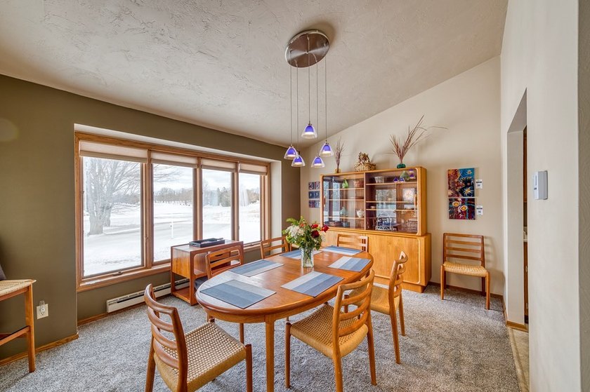 Enjoy Door County living in this wonderful 2-story unit - photo 10