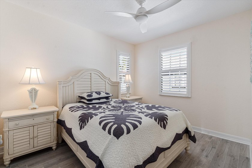 Desirable DOWNTOWN location, 2 blocks from Pineapple Grove &amp; 3 - photo 10