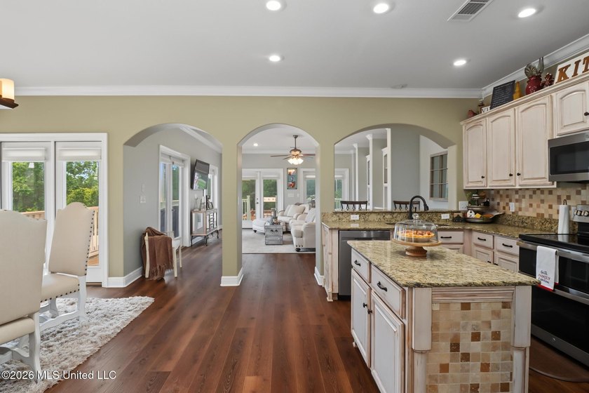 Looking for the ultimate Dream home with water access, luxury of - photo 11