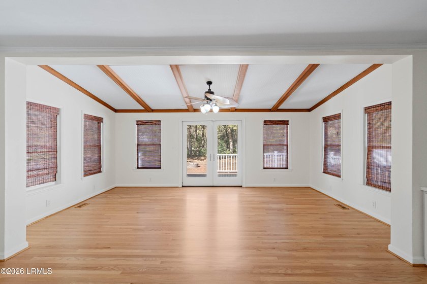 Welcome to 11 Redwood Lane on desirable Lady's Island! Situated - photo 25