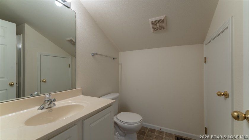 Discover this top-floor 3-bedroom, 3-bathroom condo with a - photo 20