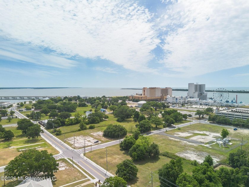 Prime opportunity in the heart of East Biloxi. This vacant - photo 7