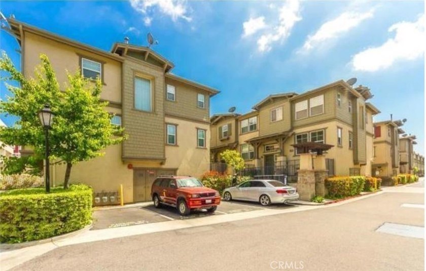 Presented by Rahul &amp; Surbhi Bhagat, The Bhagat Group, Exp Realty - photo 2