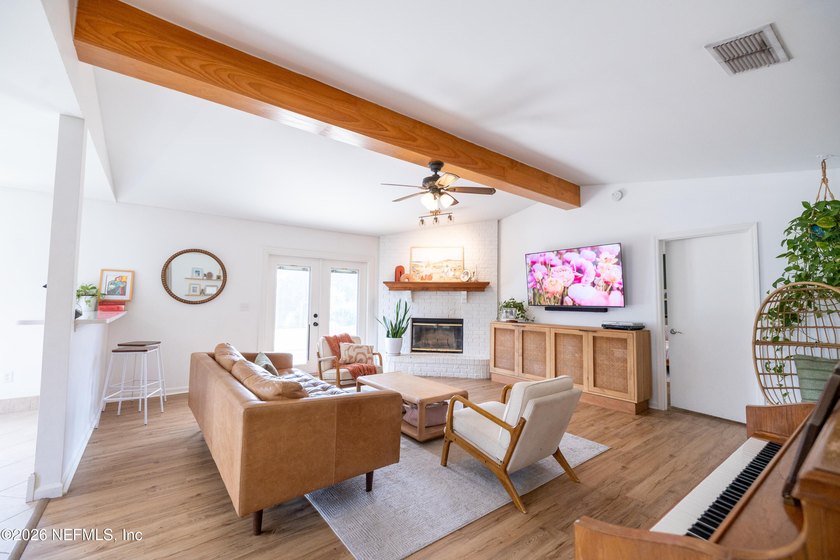 Welcome home to this adorable 3-bedroom, 2-bath home perfectly - photo 11