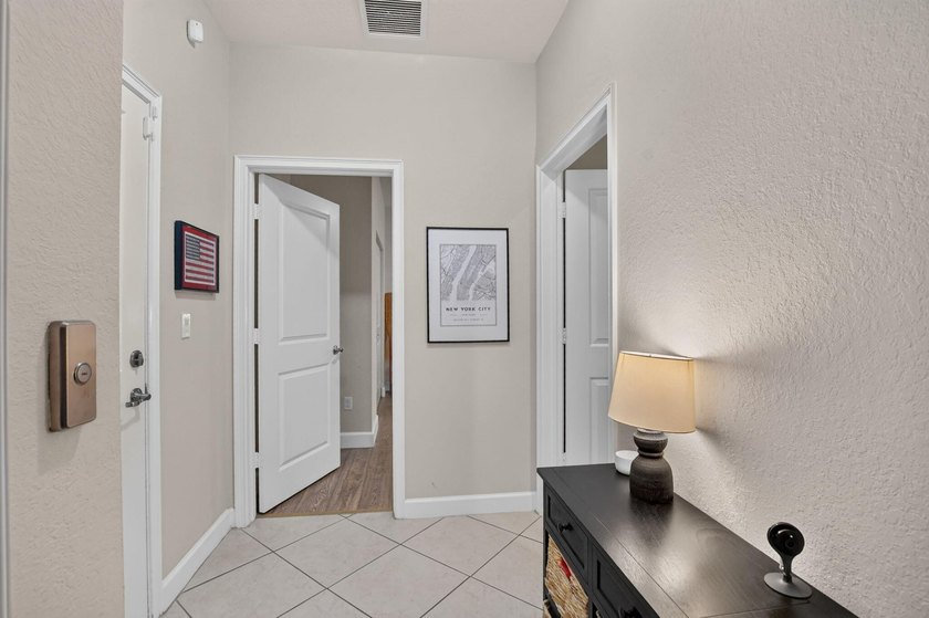 Rarely Available! Experience the best of East Boca living in - photo 5