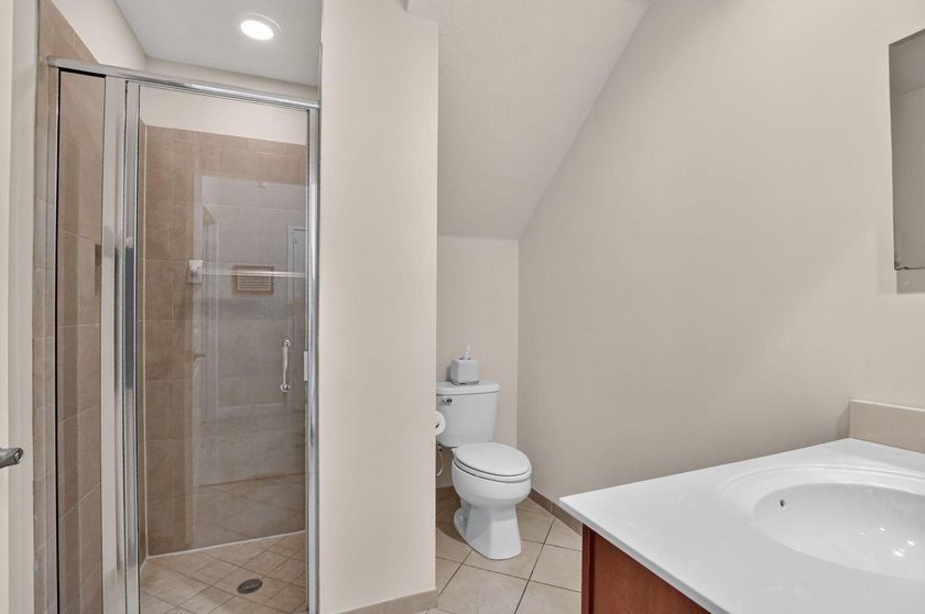 Rarely Available! Experience the best of East Boca living in - photo 6