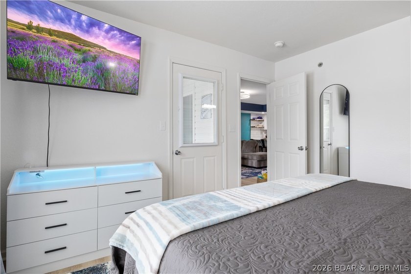 Completely renovated and move-in ready, this beautiful 2 bed, 2 - photo 15